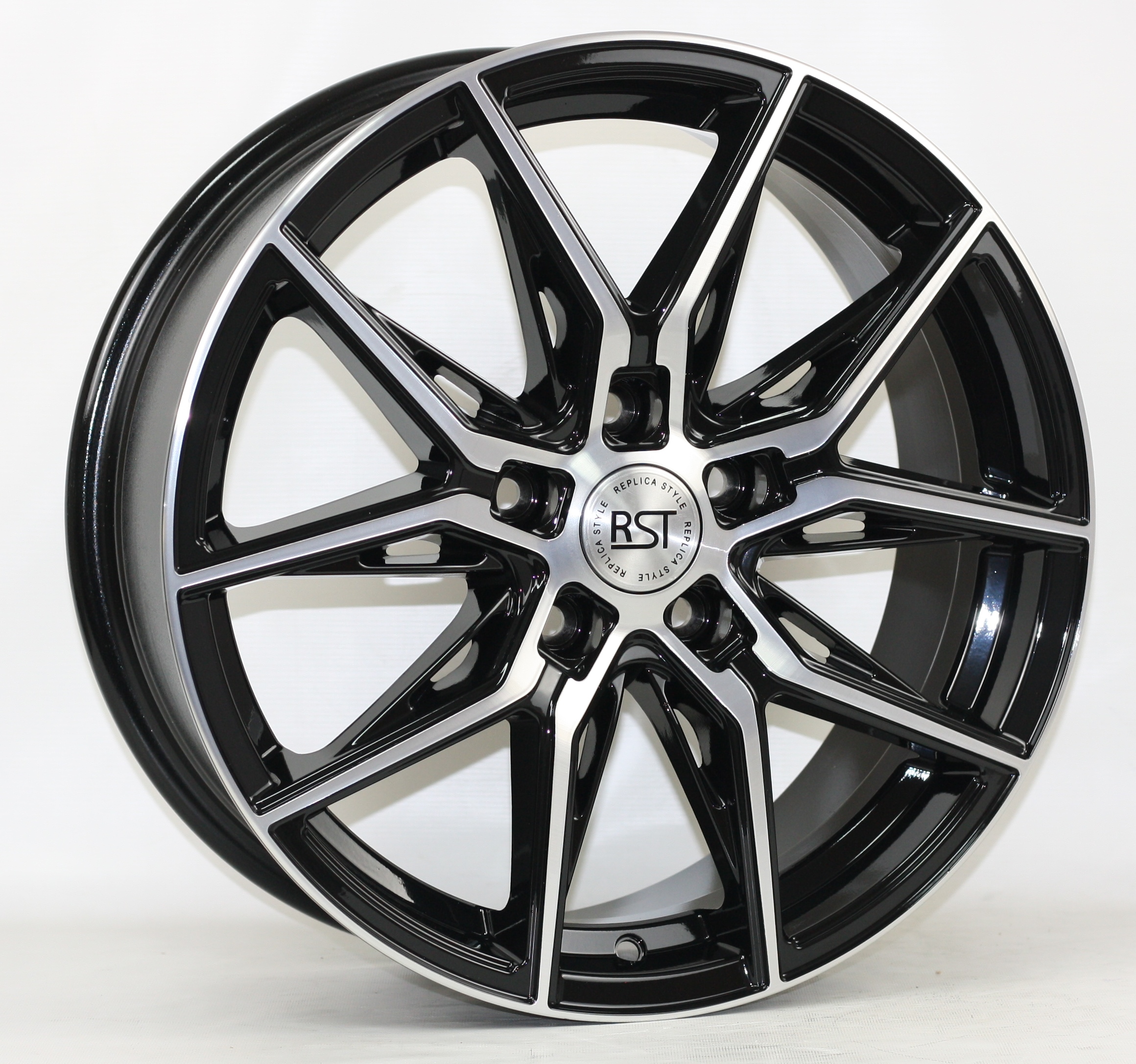 RST R247 7,0x17 5x114.3 ET35 D67,1 BD