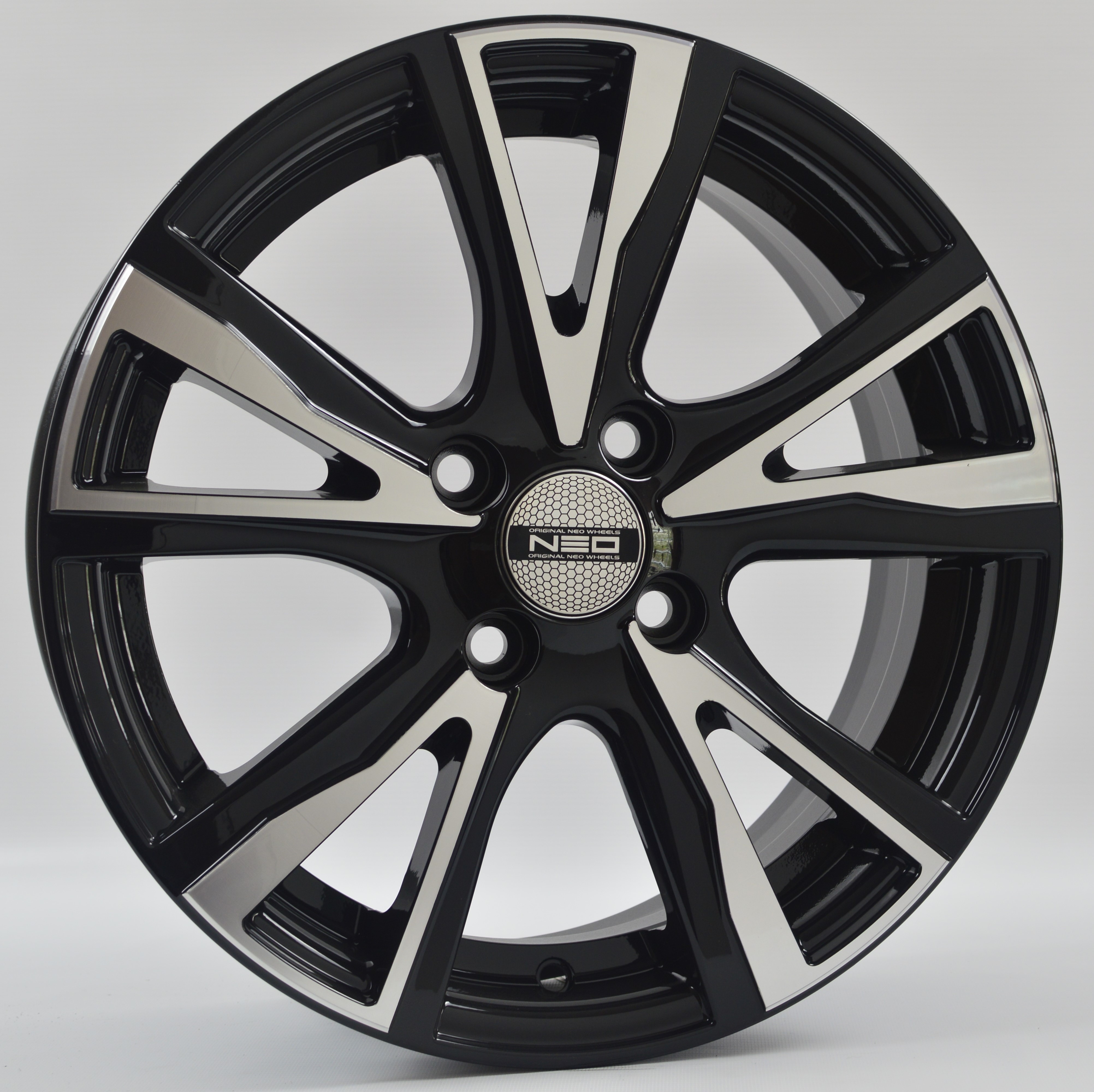 Tech Line 574 NEO 6,0х15 4х98 ET35 d58,6 BD