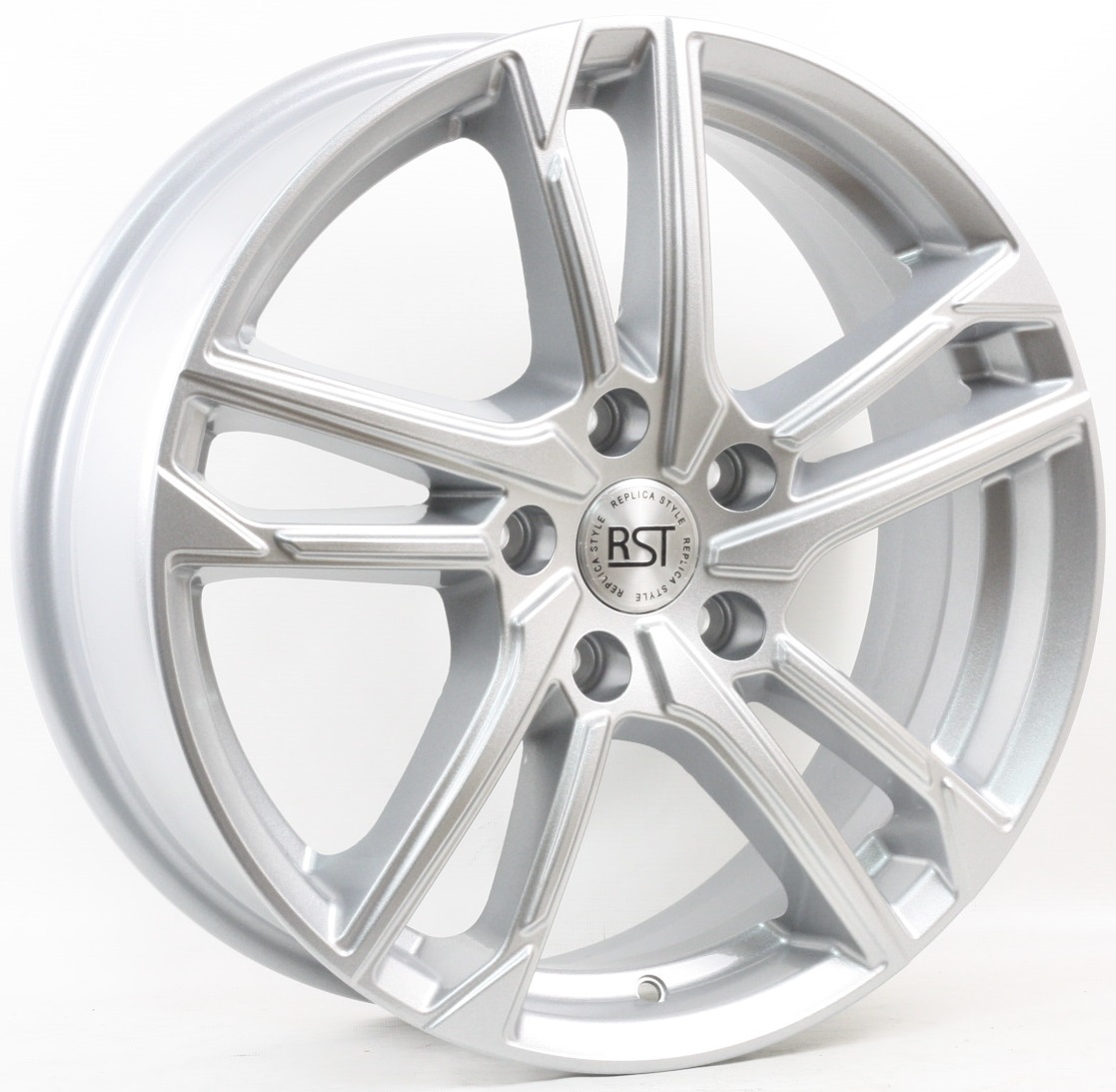 RST R197 6,5x17 5x114,3 ET40 D64,1 S